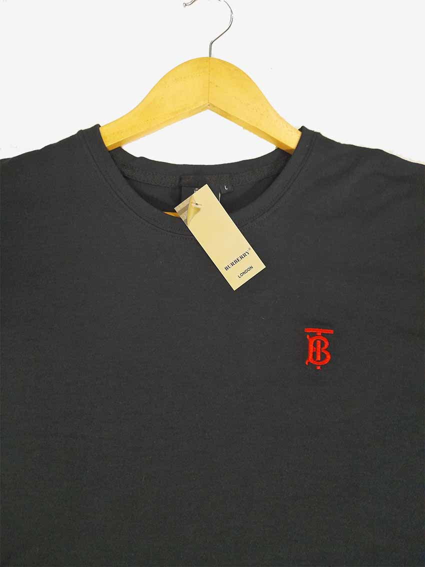 Camiseta Negra de Caballero – Estilo Burberry "TB"